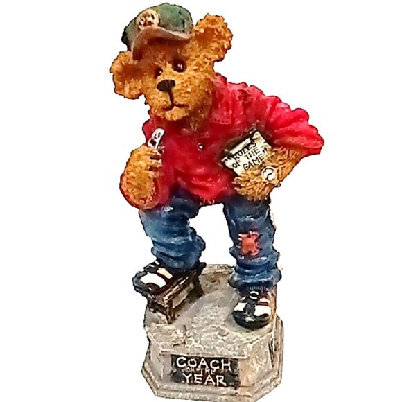 Boyds Bears and Friends 'Coach Grizberg.....Leading‎ the Way' Coach of the Year - Picture 2 of 10